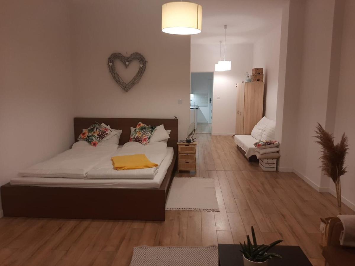 Apartamenty Jednosci 46 فروتسواف المظهر الخارجي الصورة